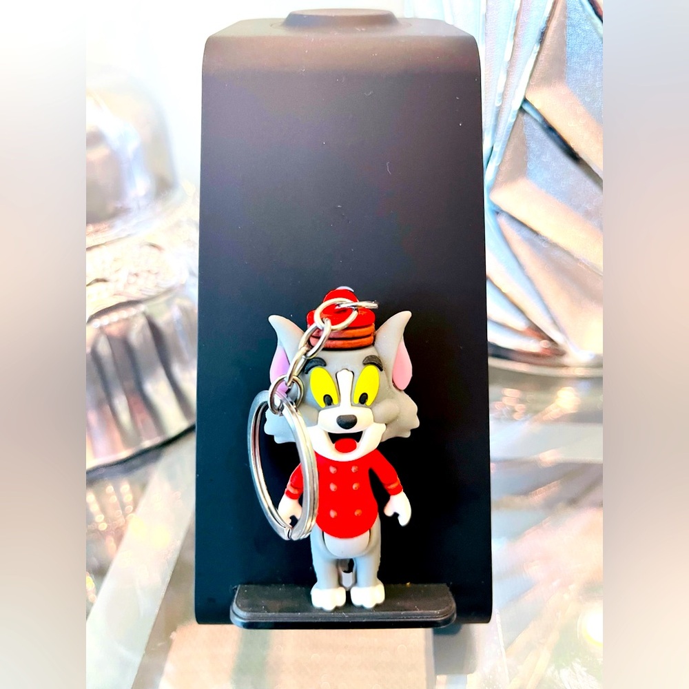Classic - Warner Bros Tom & Jerry Cartoon Keychain Red